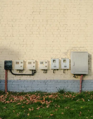 Electricity connection point for a commercial property