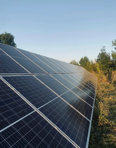 Solar panels exporting onto the grid
